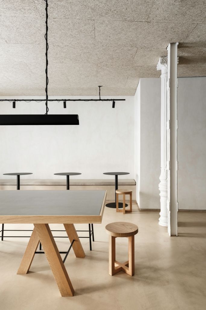 O porţie de minimalism industrial pentru cei pe fugă. Zuppa Take Away, Madrid, Spania