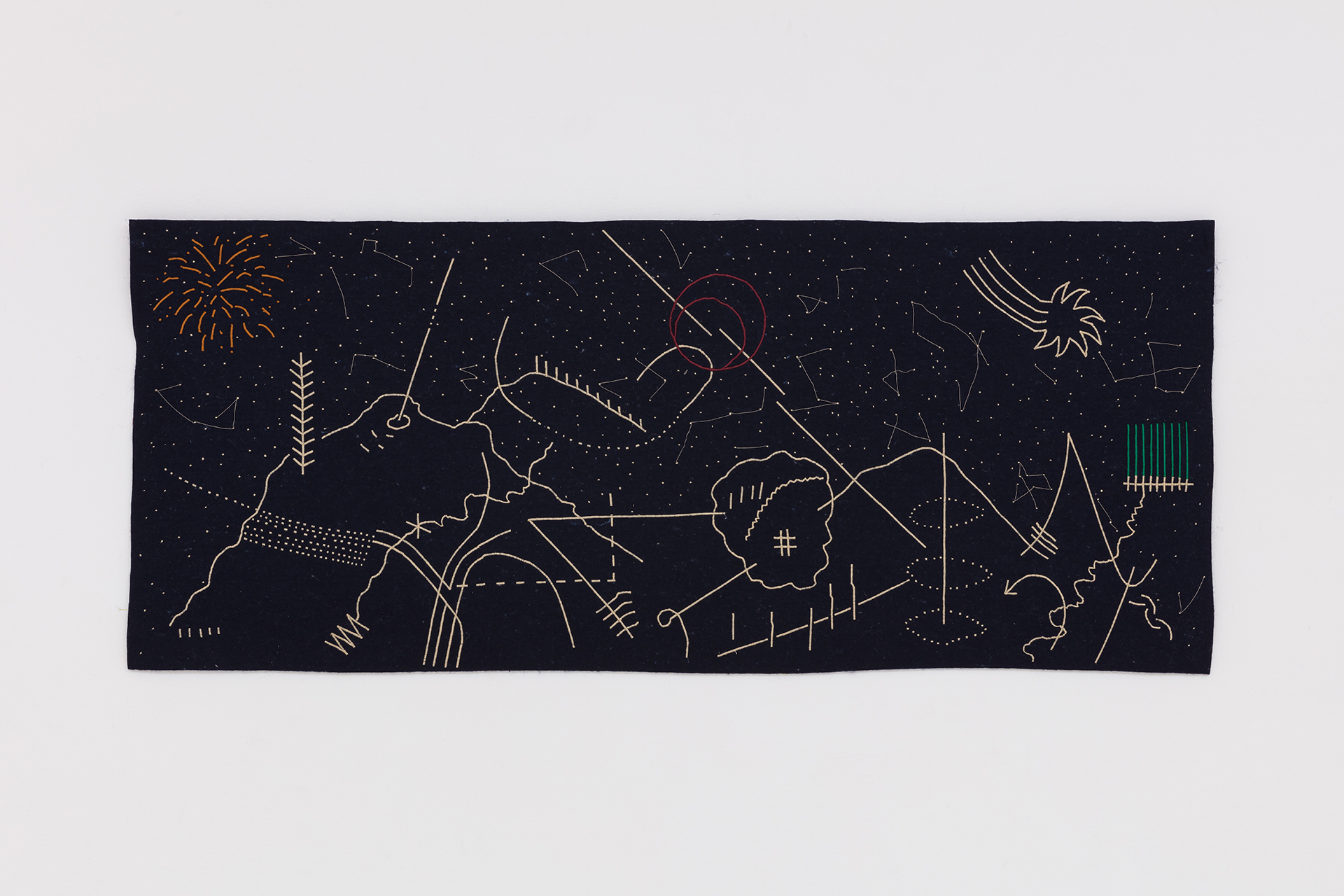 Guga Szabzon, Luzeiro, 2023, țesătură pe fetru, 53 x 129 cm; foto: Ana Pigosso; prin amabilitatea artistei și a galeriei Almeida & Dale, Brazilia