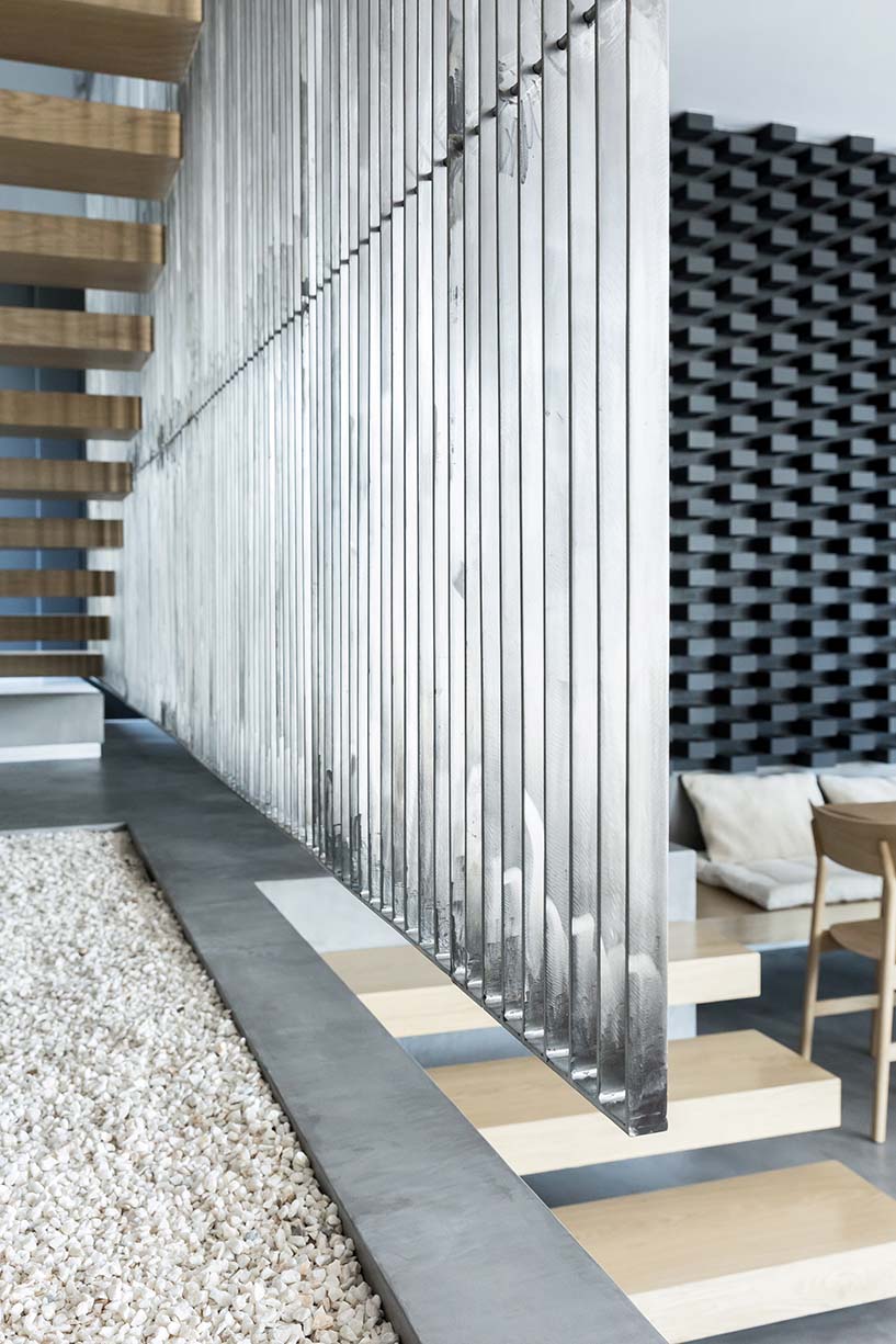 Interior minimalist pentru o casă din Galați