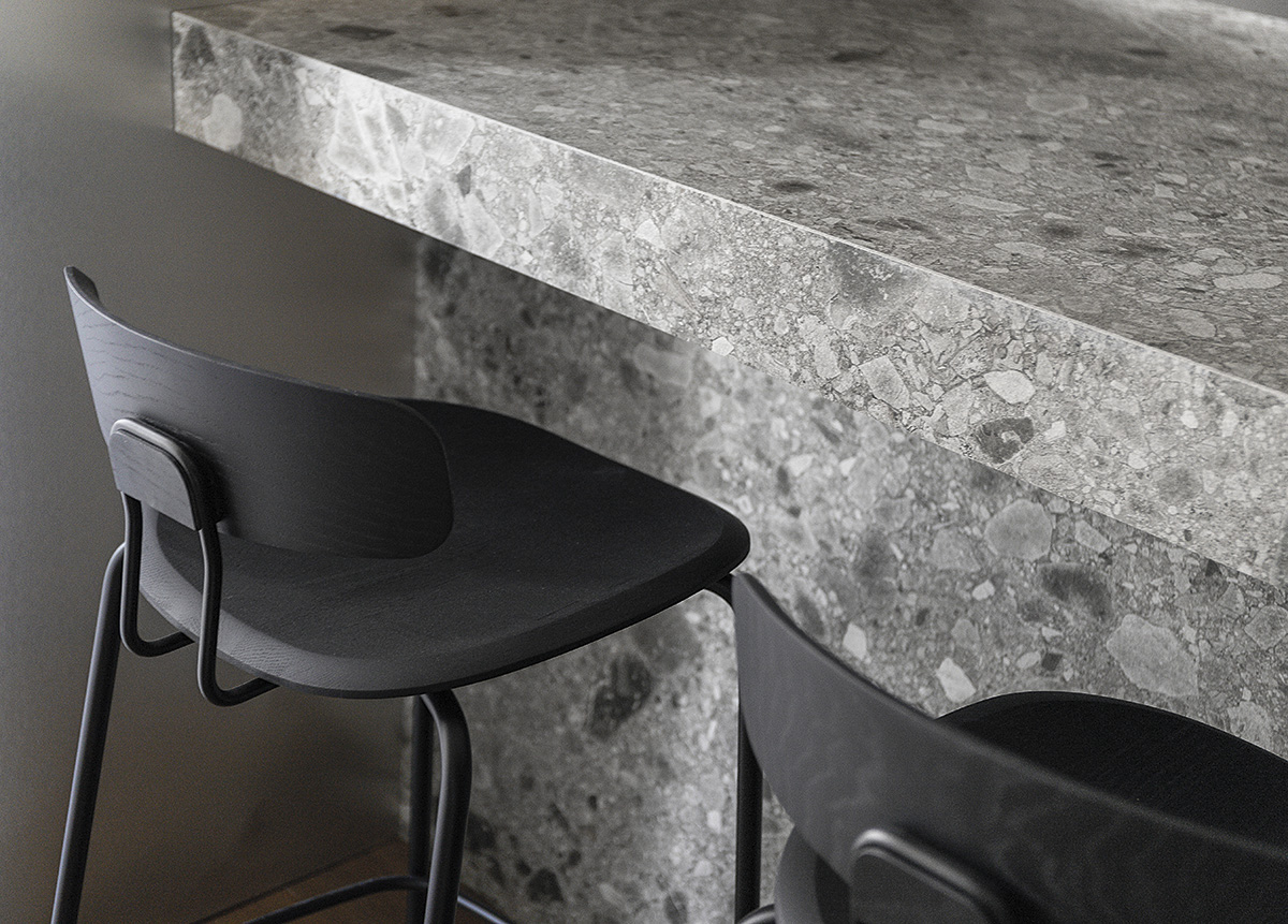 Apartament III, joc masculin/feminin