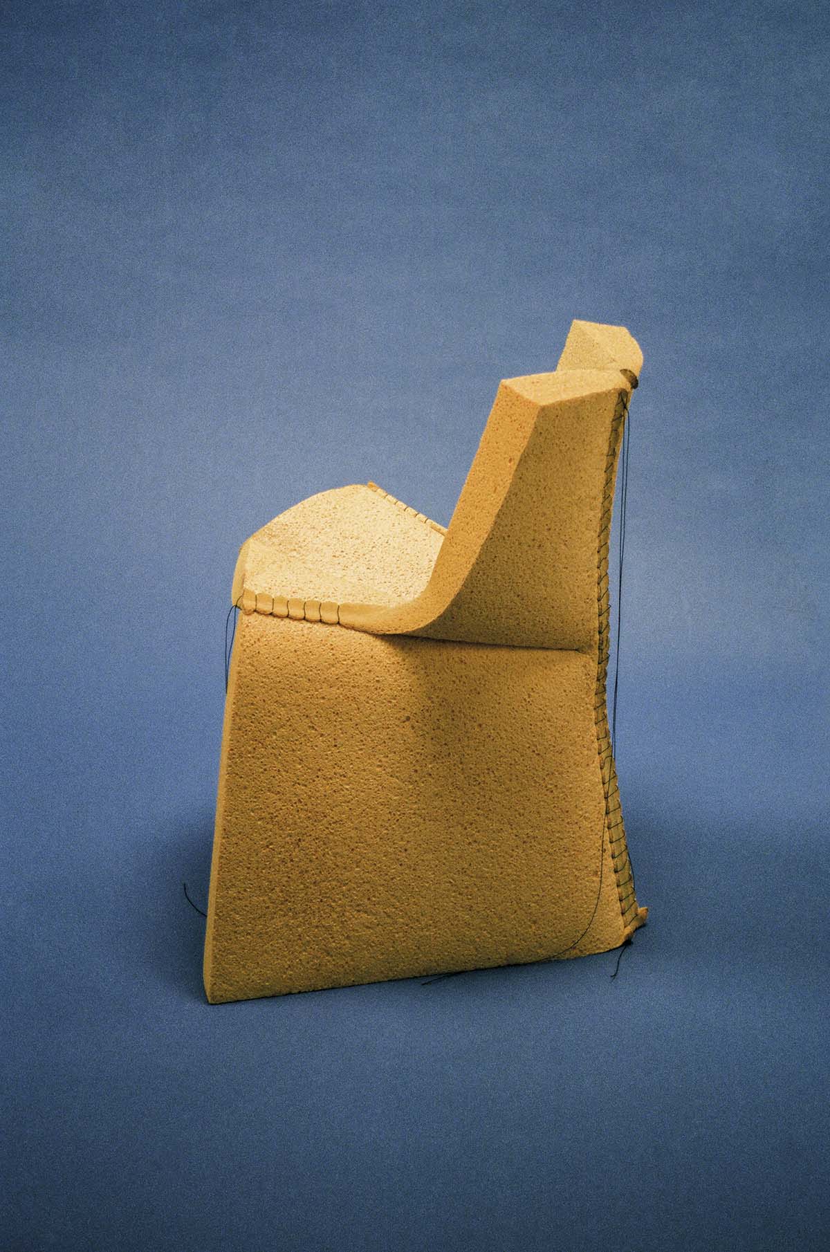 UPS – Under Pressure Solutions: mobilierul-burete