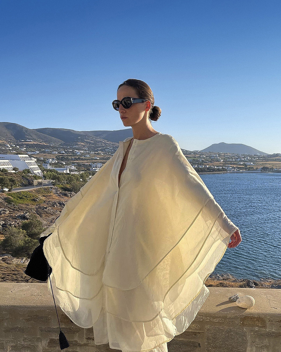 Fashion atemporal, vacanțe eterne: Les vacances d’Irina