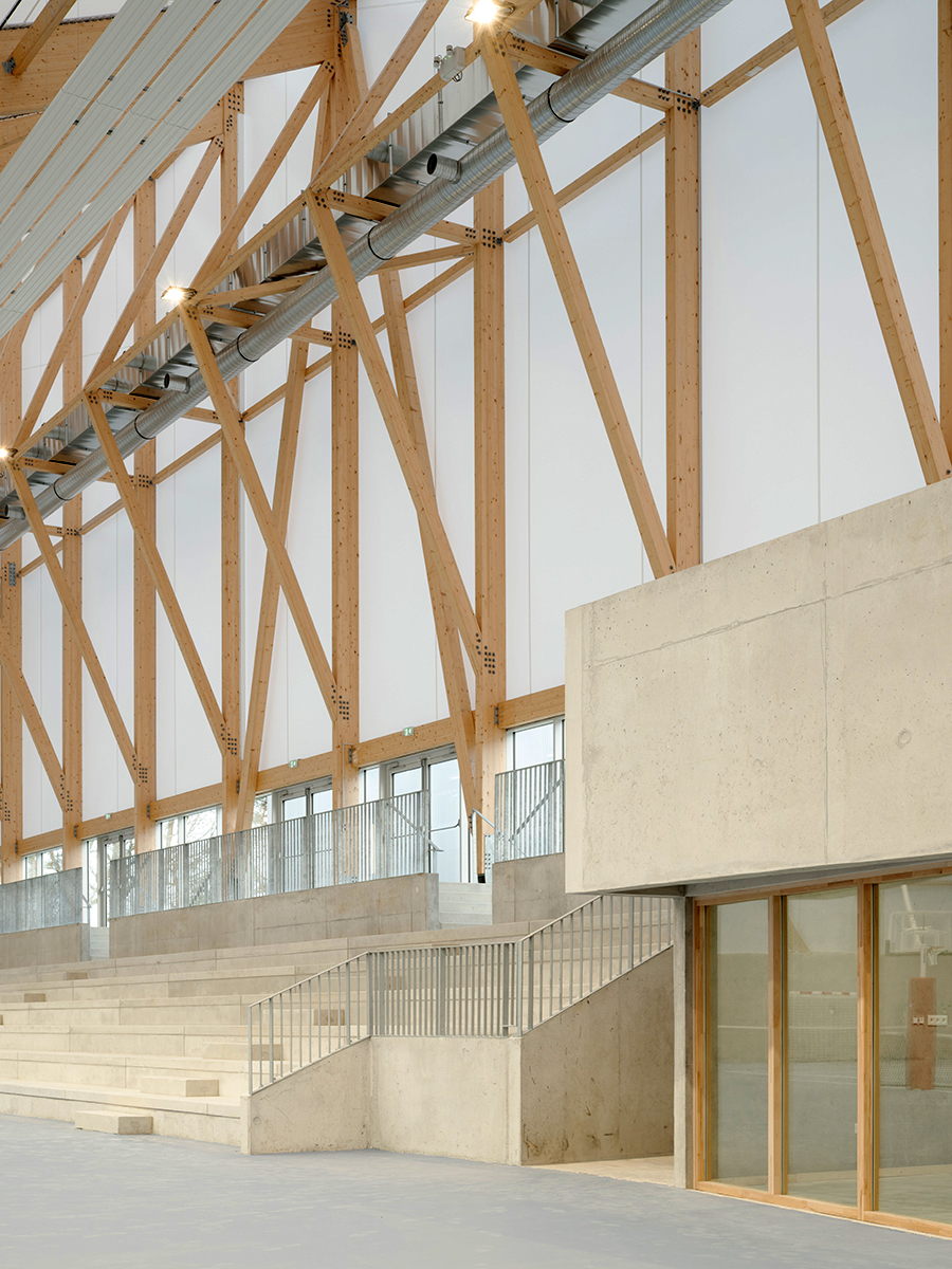 O identitate arhitecturală puternică pentru un complex dedicat mișcării. Centrul sportiv și cultural Marie-José Perec și sala de dans Josephine Baker, La Bouëxière, Ille-et-Vilaine, Franța