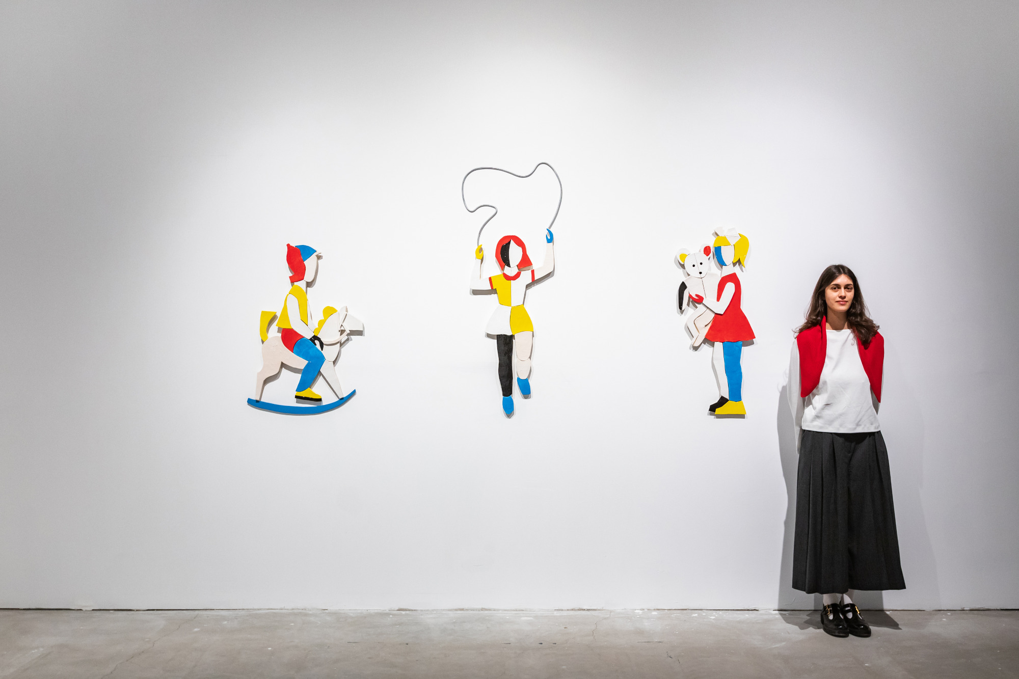 Laboratoriya: ruinele „unui viitor ce se imagina etern”. Andreea Ilie la Jecza Gallery București