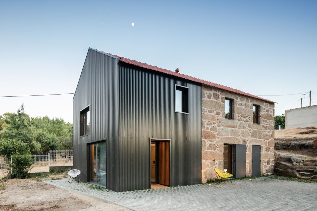 Viaţă nouă pentru o locuinţă de la începutul secolului 20. Casa MCR2, Belmonte, Portugalia