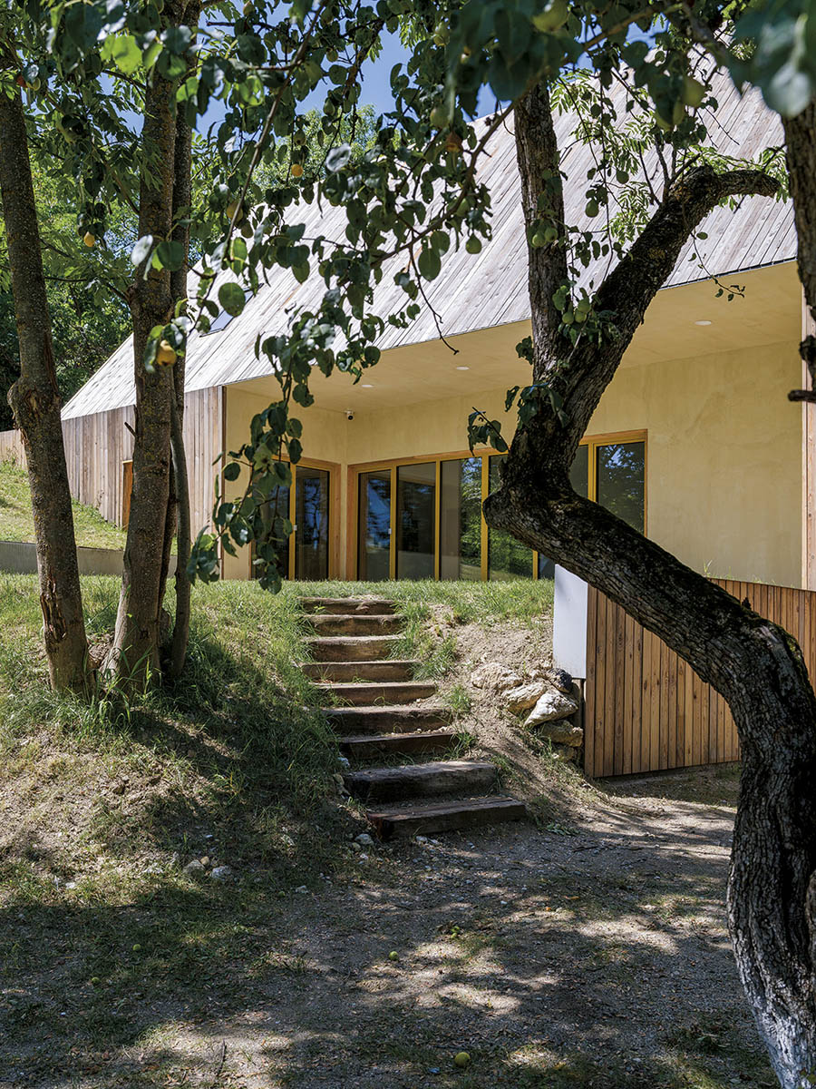 Casa de oaspeți din livadă