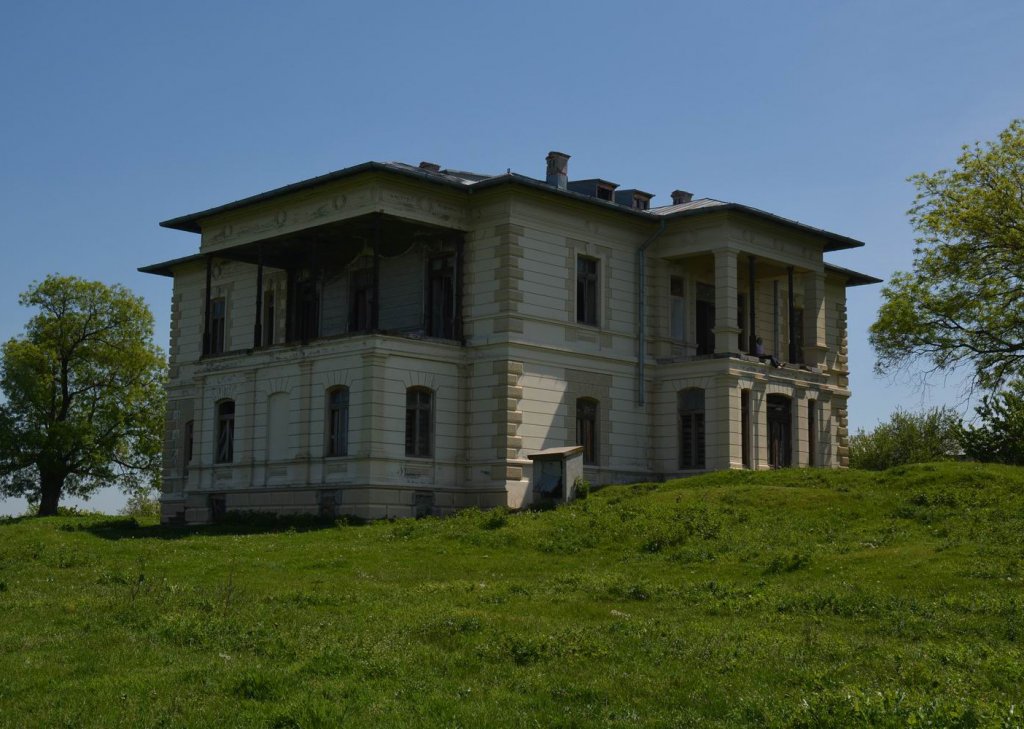 SOS Conacul Marghiloman din Hagiești