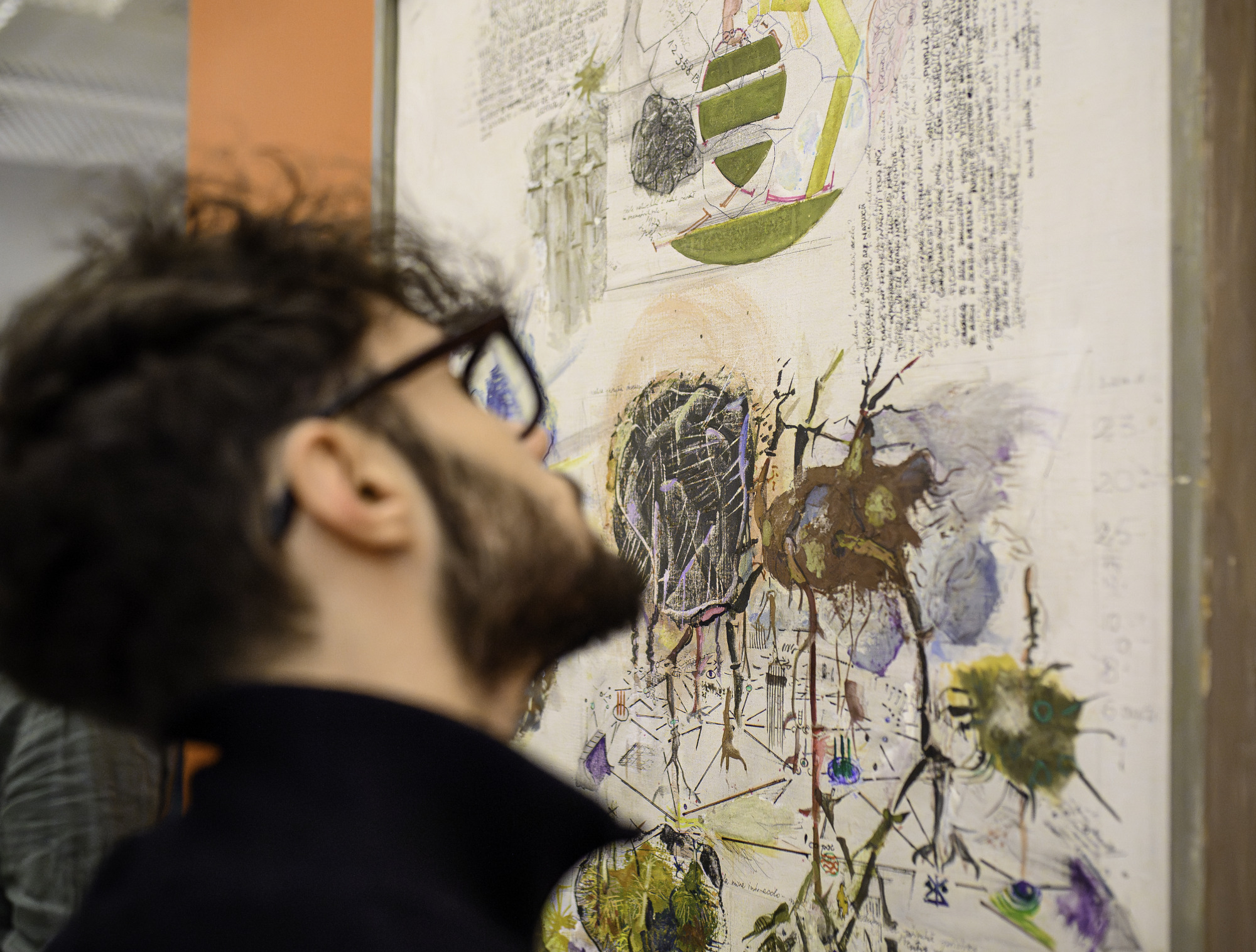 Singurătatea artistului „în ritmul lumii”. Retrospectivă Ștefan Bertalan la MARe