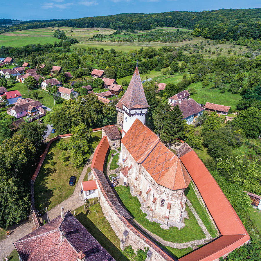 În vizită la bisericile fortificate din Țara Ovăzului