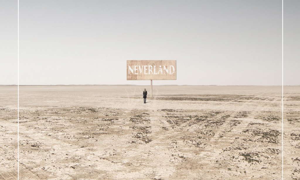 NEVERLAND, un spectacol multimedia despre identitatea feminină