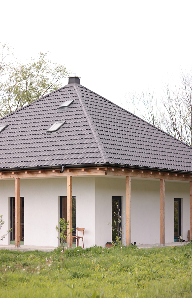 Casa din grădină, mereu bucuroasă de oaspeți