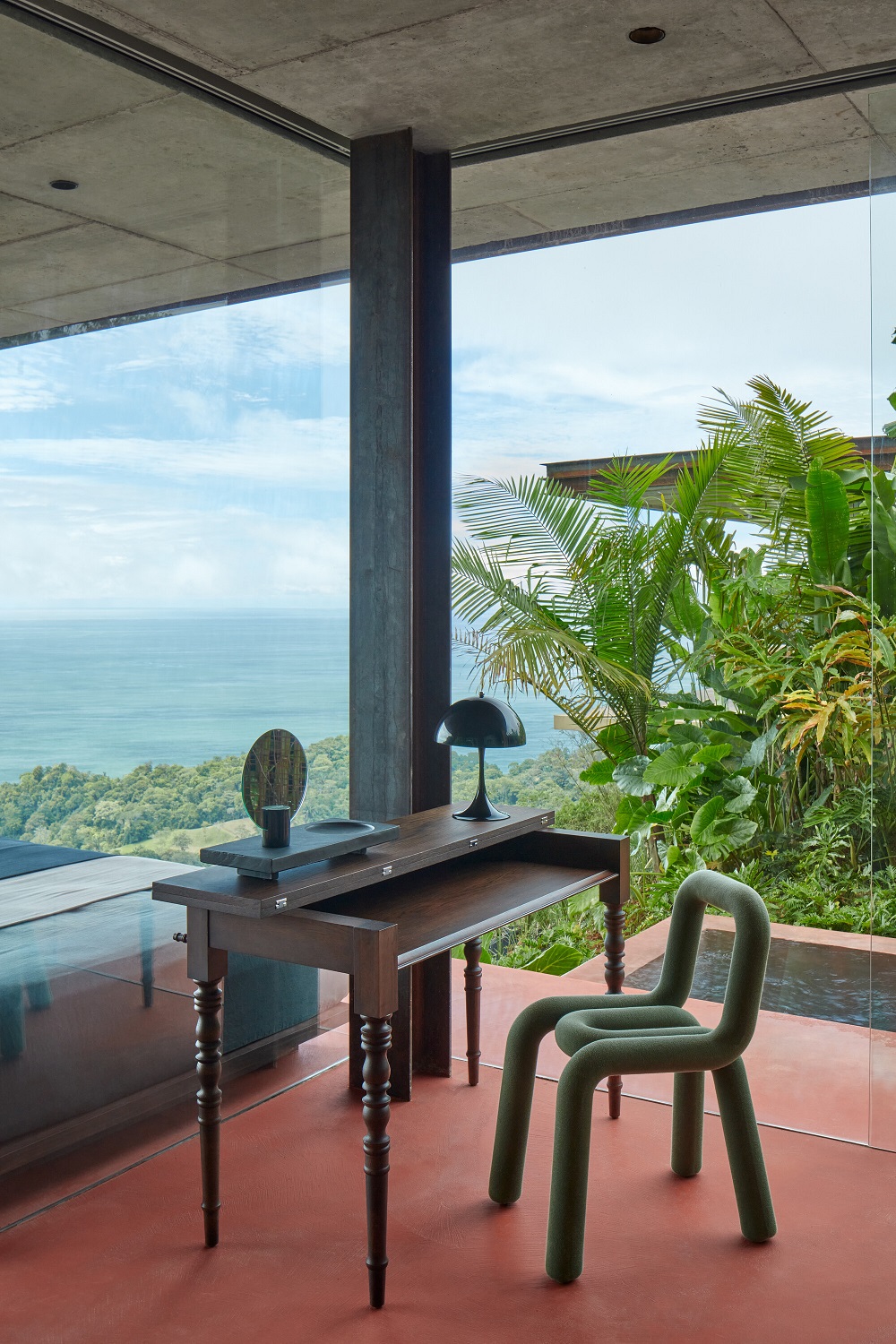 Achioté, Costa Rica, întoarcere la materialitatea naturii