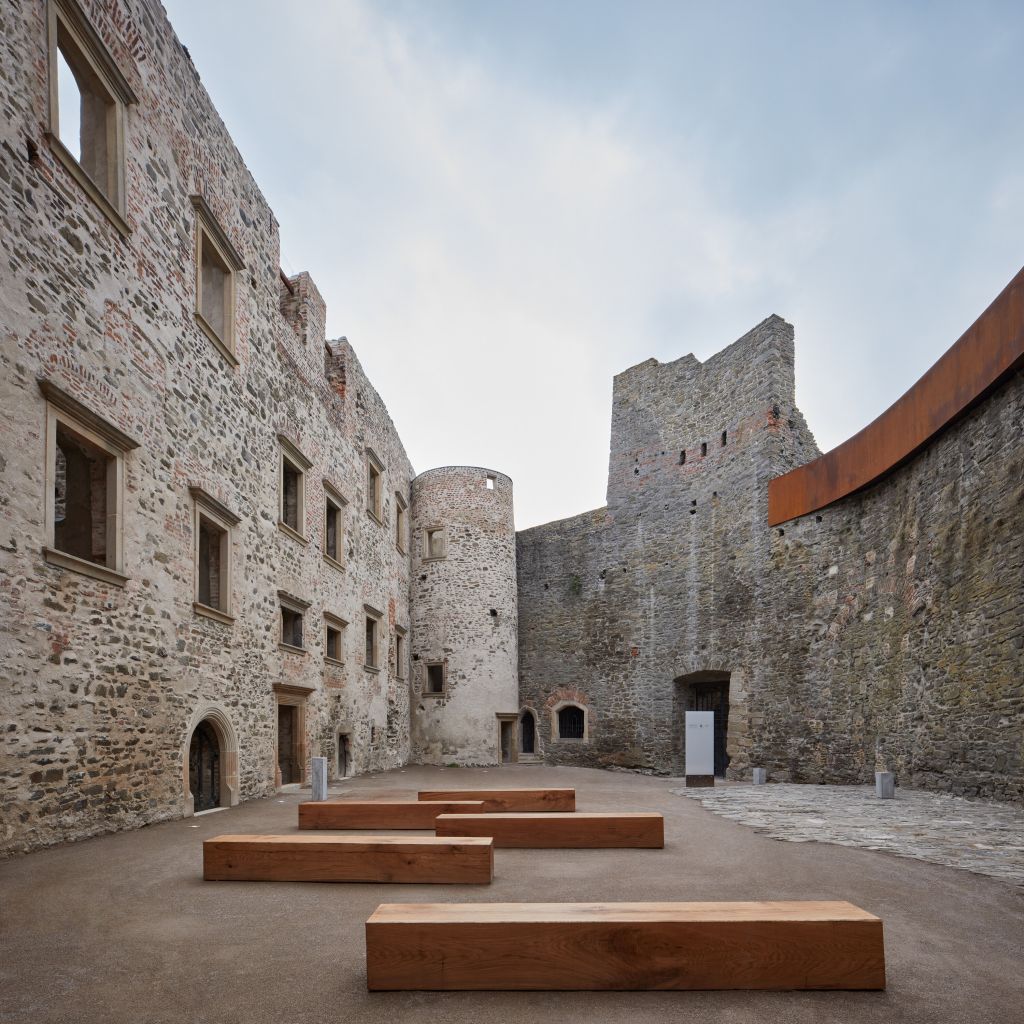Apărarea ruinei. Castelul Helfštýn