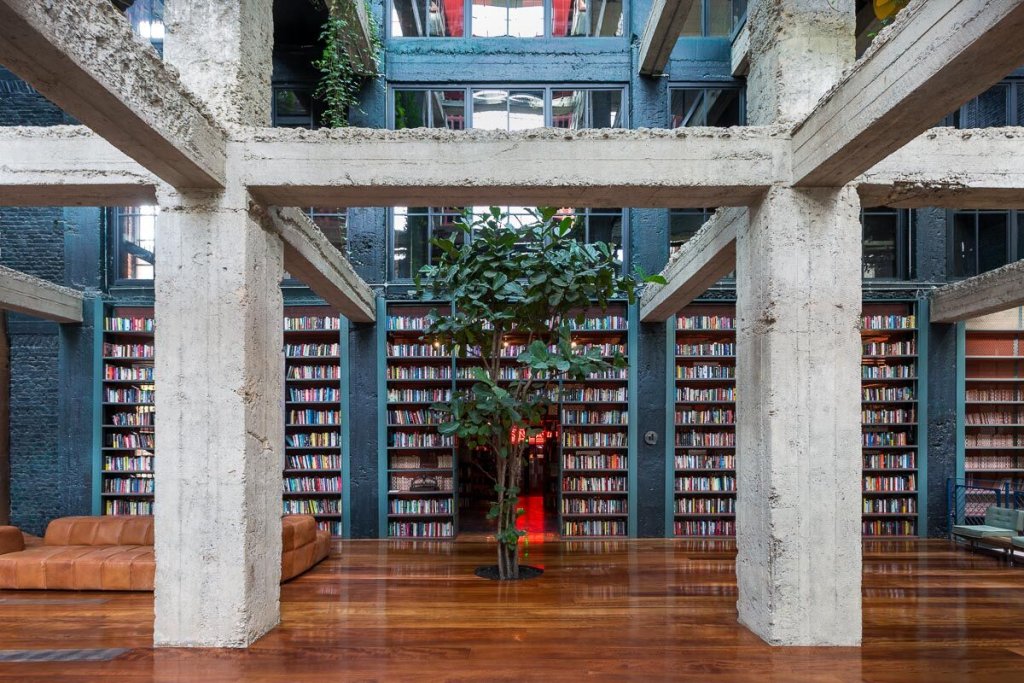 Tbilisi, Georgia: O călătorie artistică între apus și răsărit, între tradiție și sclipiri contemporane
