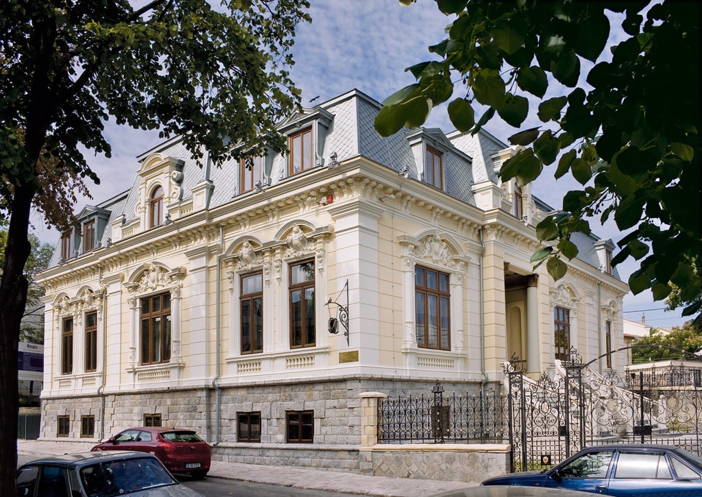 Casa Avramide