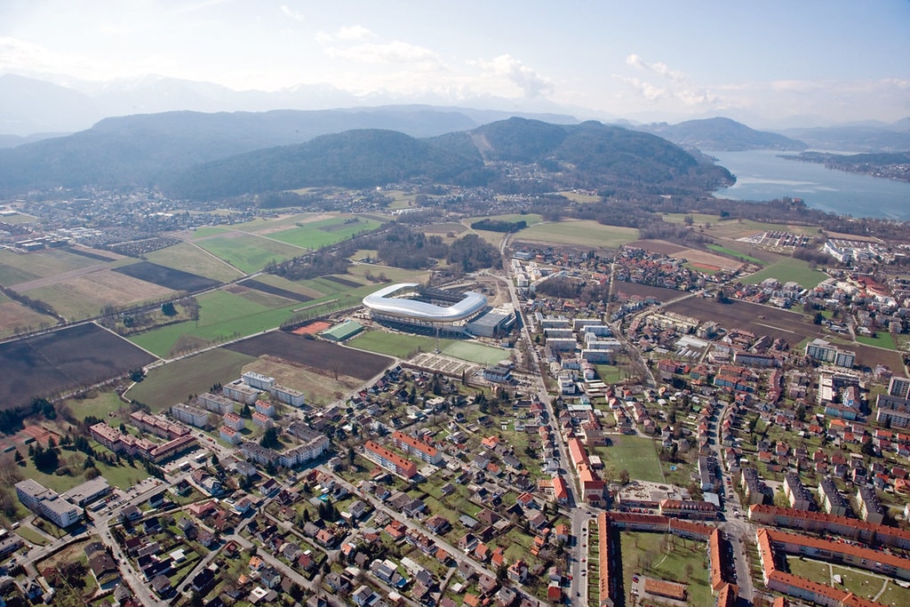 Stadioane