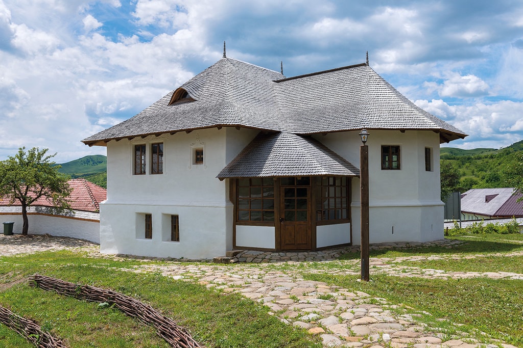 Casa cu blazoane