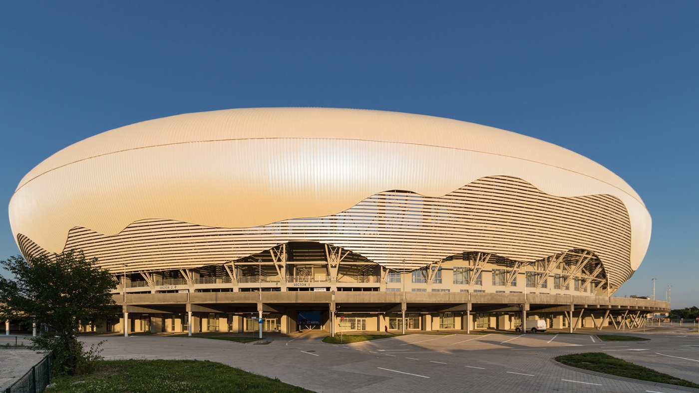 Dotare pentru viitor: stadionul „Ion Oblemenco", Craiova ...