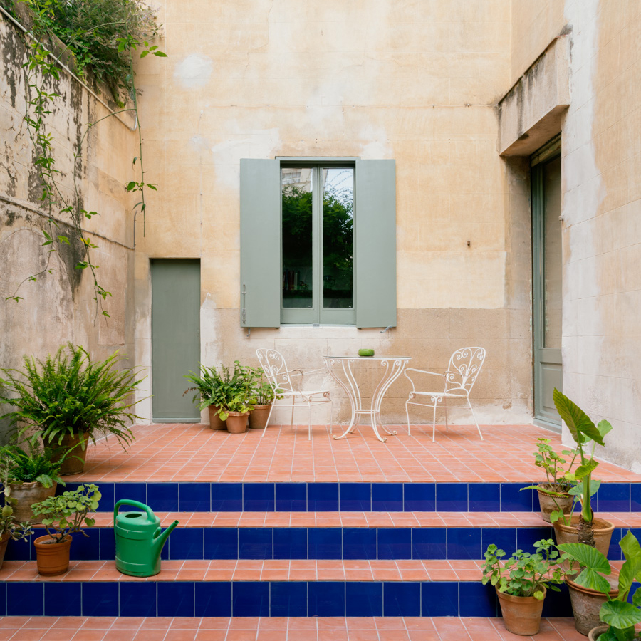 Capsulă a timpului, locuință și platou de filmare. Casa Plató, Barcelona