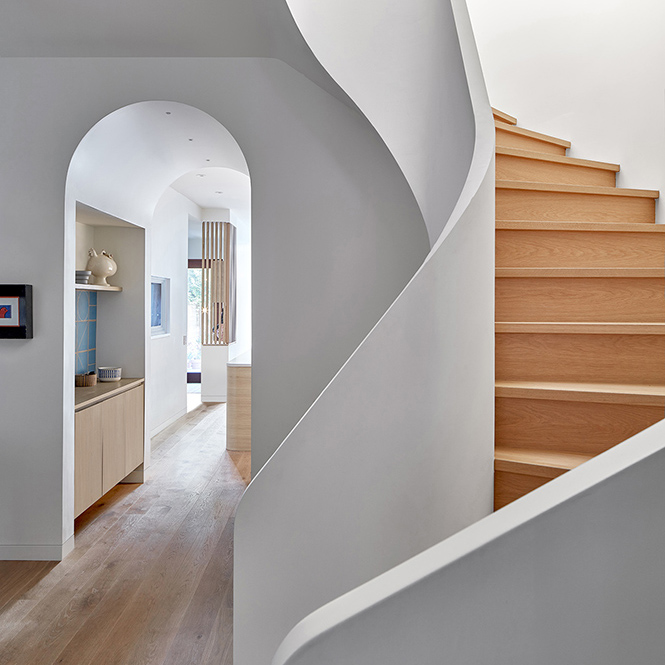Flow House. Intervenție sculpturală într-o casă în stil victorian din Toronto, Ontario, Canada