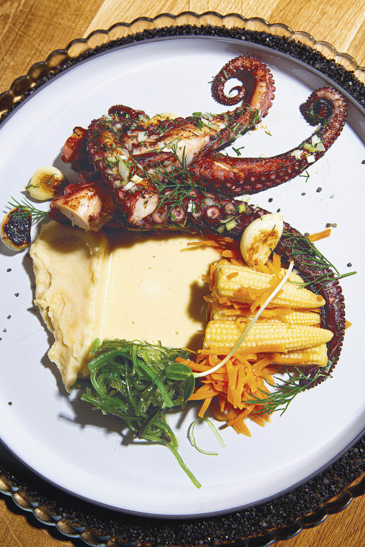 Restaurant EKER: o inimă fusion care bate la Suceava