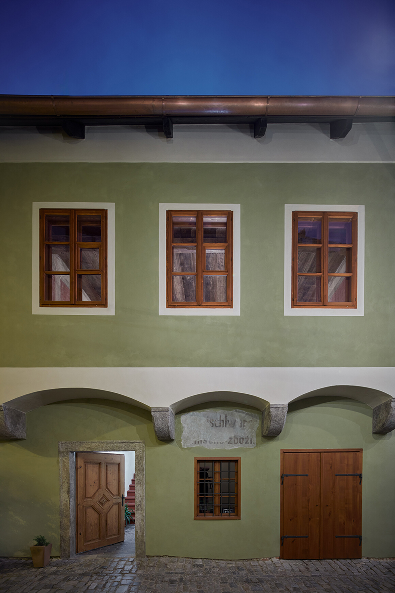 Locuire contemporană într-o clădire istorică. Masná 130, Český Krumlov, Republica Cehă