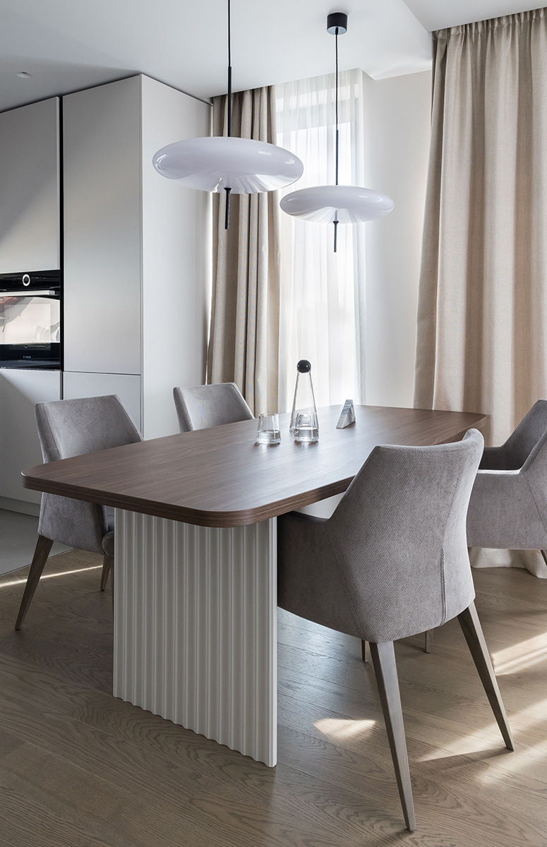 Un apartament minimalist, scăldat în lumină diafană