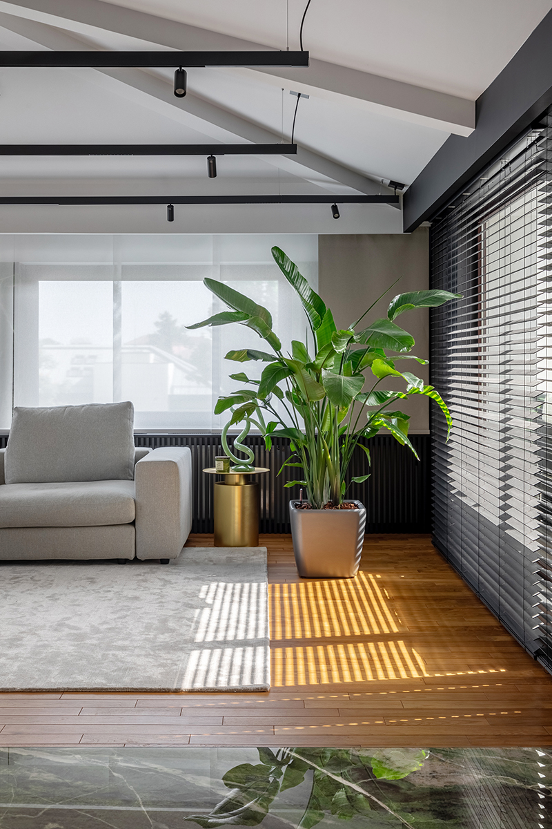 Contemporan natural. Raw Apartment, București
