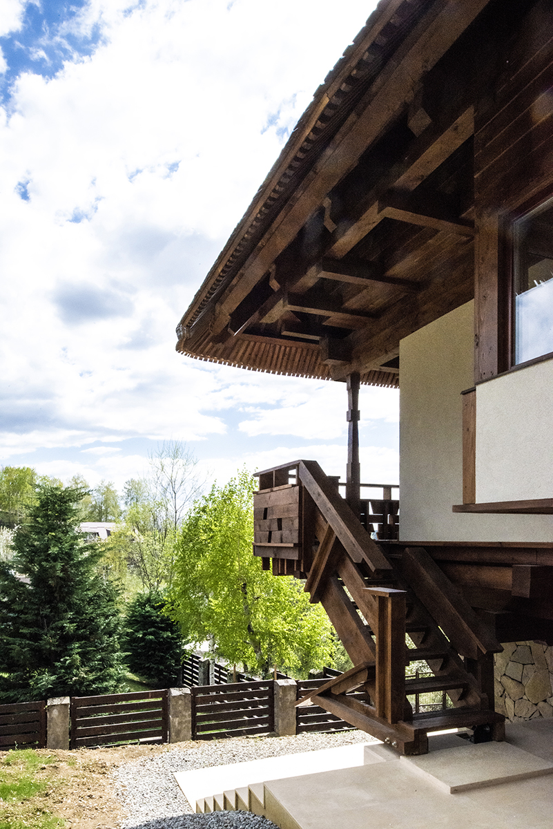 Casa din livadă