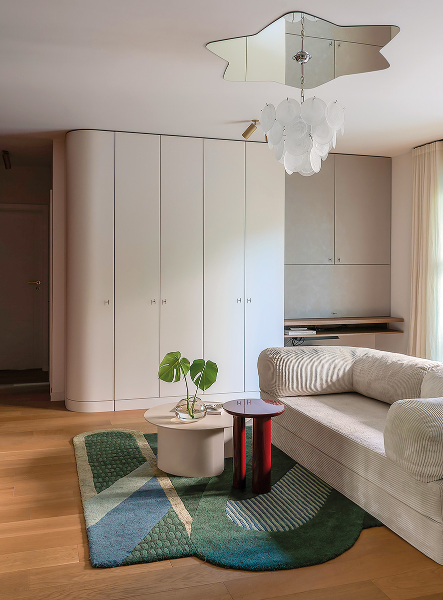Artsy French cu note retro. Apartament Chic, București