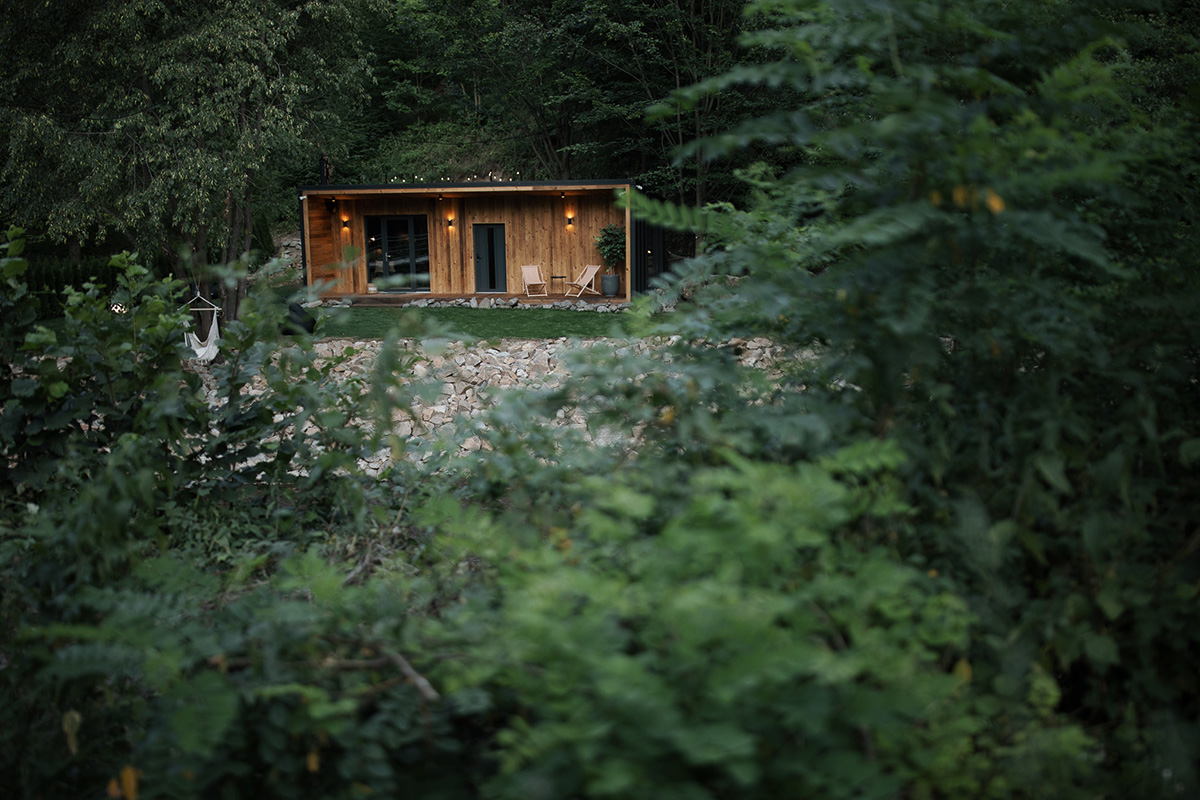 KontainerLoft. Escapadă în inima naturii