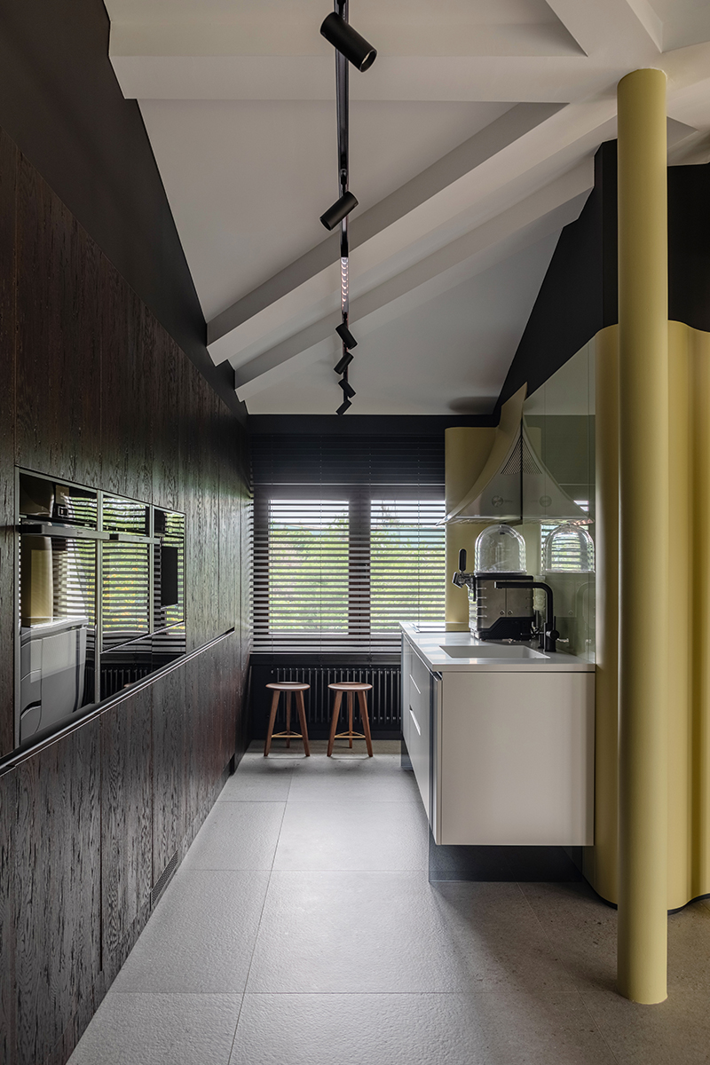 Contemporan natural. Raw Apartment, București