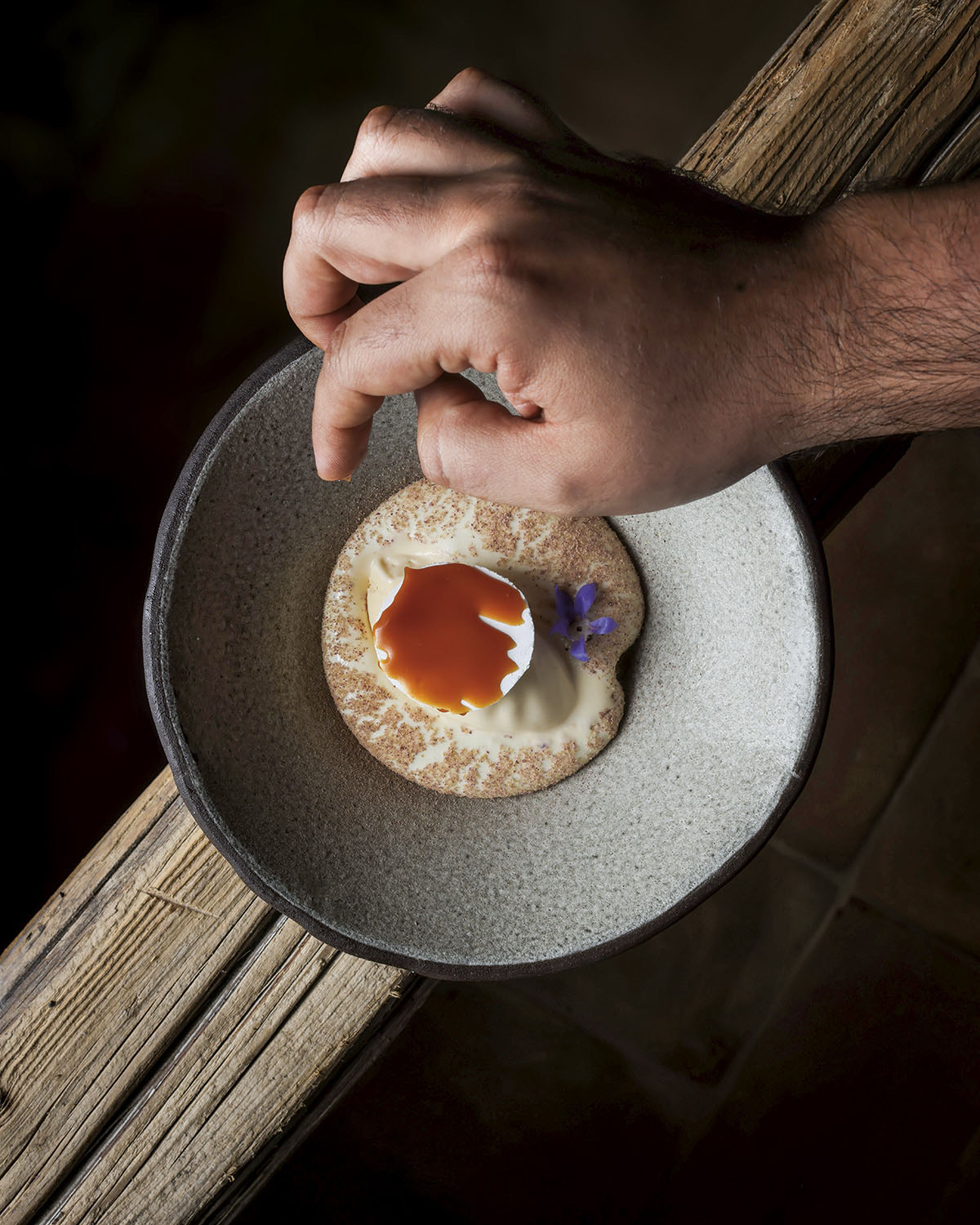 Chef Alexandru Dumitru, La Hambar: „Aducem amintiri în farfurie, reinterpretându-le într-o manieră modernă, dar cu rădăcini adânci în istoria și cultura noastră”