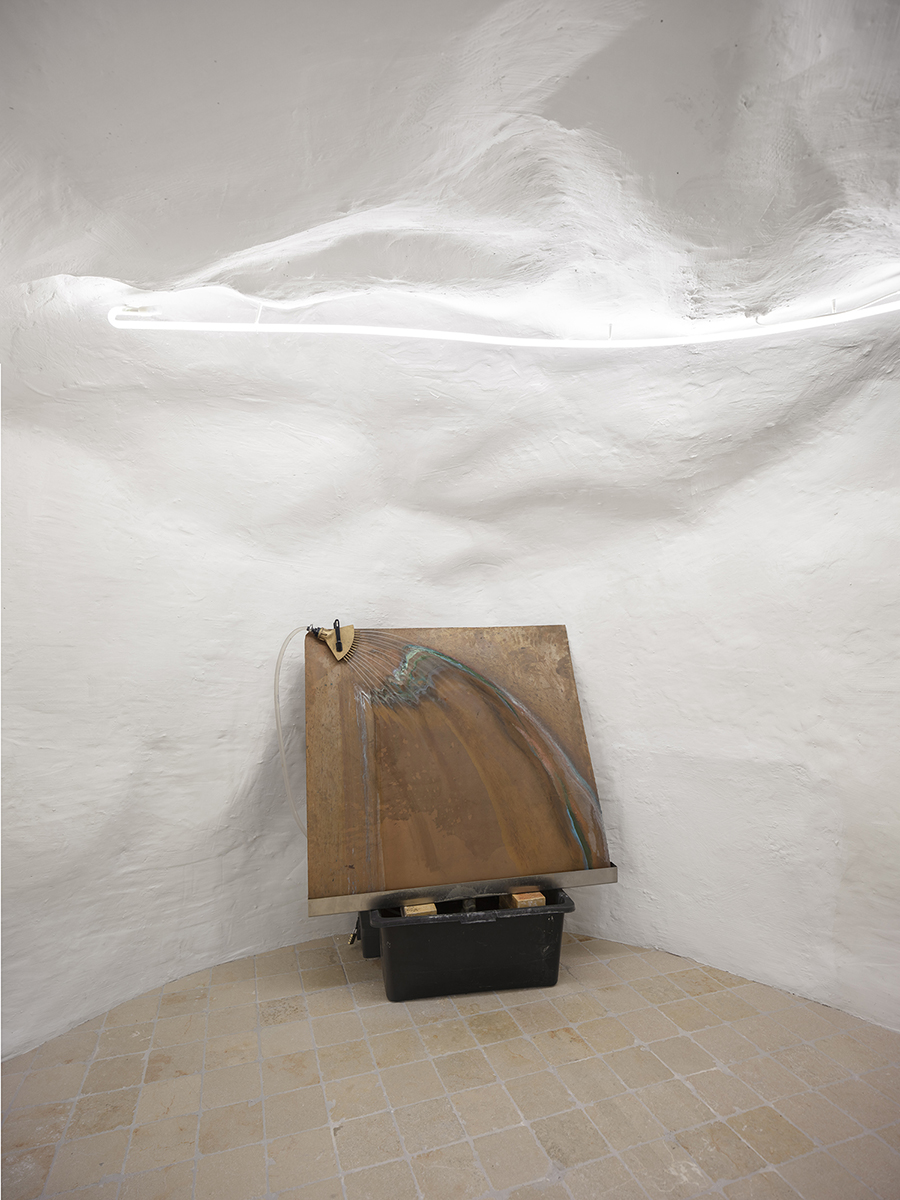Selenite Dreams. Ipostaze mai puțin explorate ale unui material obișnuit